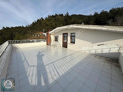 IRMAK MAHALLESİNDE DENİZ MANZARALI 3 KATLI VİLLA