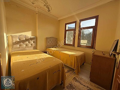 IRMAK MAHALLESİNDE DENİZ MANZARALI 3 KATLI VİLLA