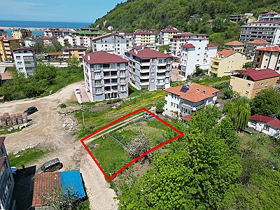 CUMHURİYET MAHALLESİNDE  4 KAT İMARLI ARSA