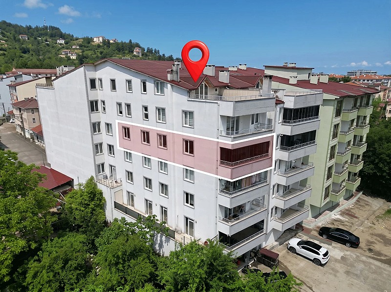ATATÜRK CADDESİNDE İSKANLI 3+1 DARE